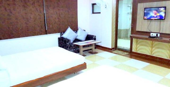 Hotel Shree Vinayak Palace 博帕尔 外观 照片