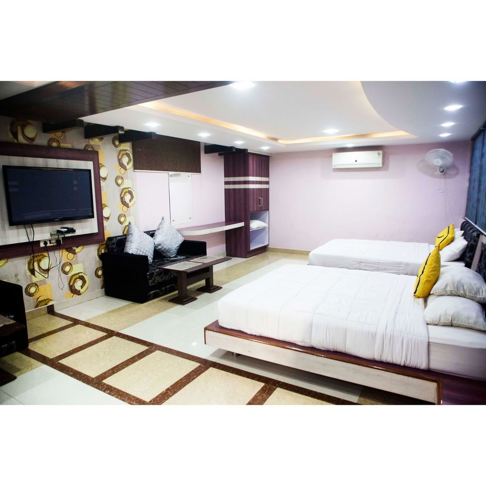 Hotel Shree Vinayak Palace 博帕尔 外观 照片