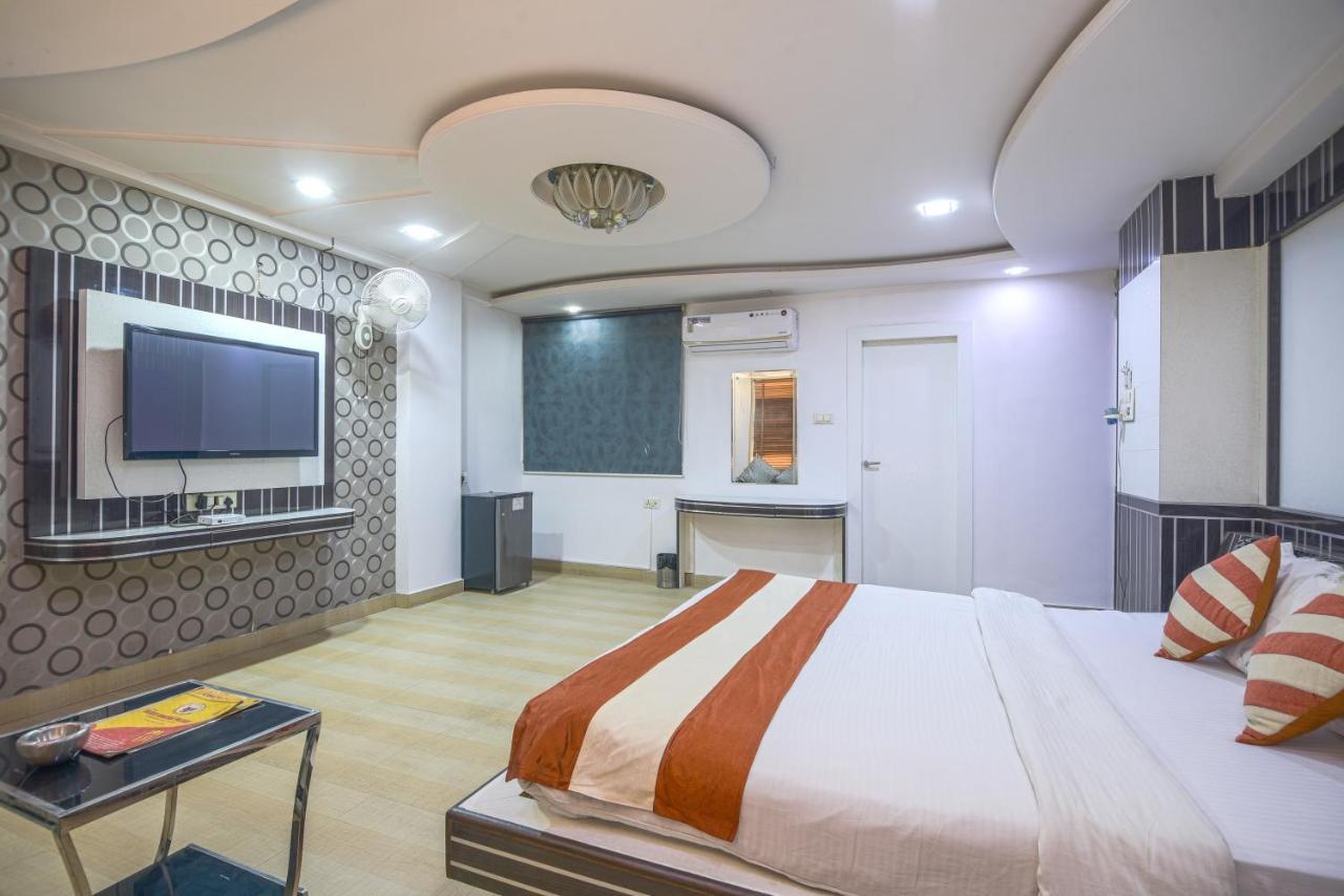Hotel Shree Vinayak Palace 博帕尔 外观 照片